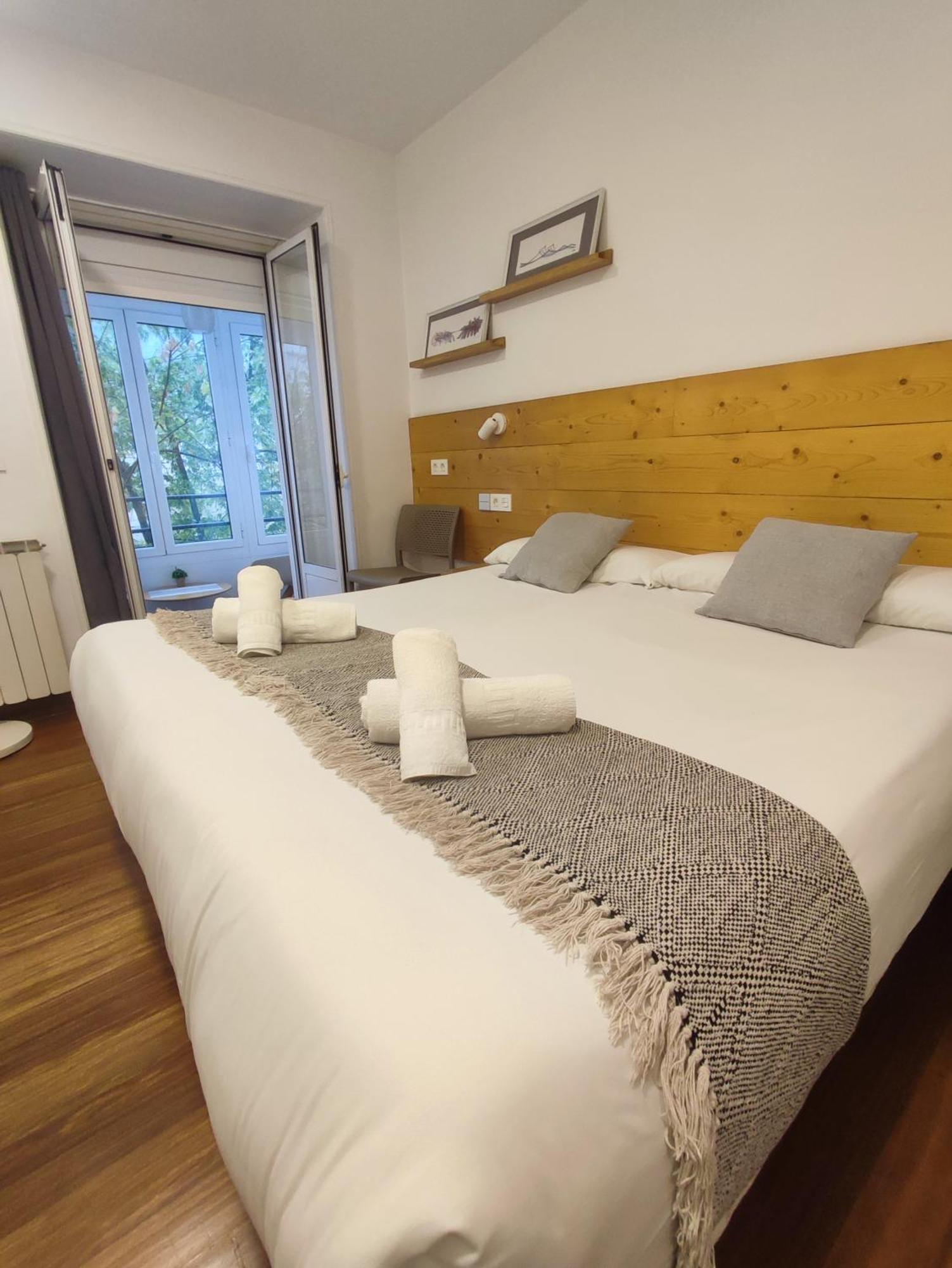 Pension Urkia San Sebastián Exterior photo