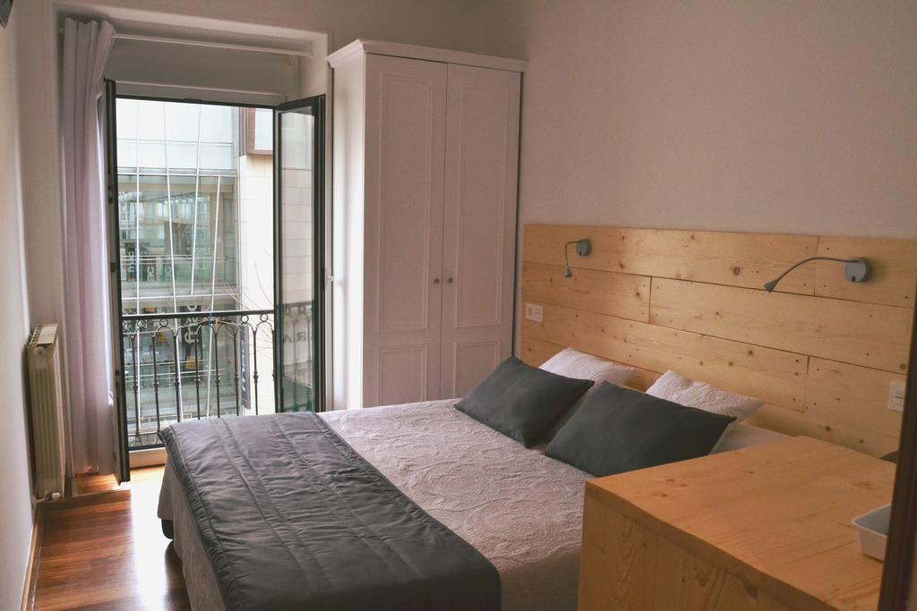 Pension Urkia San Sebastián Room photo